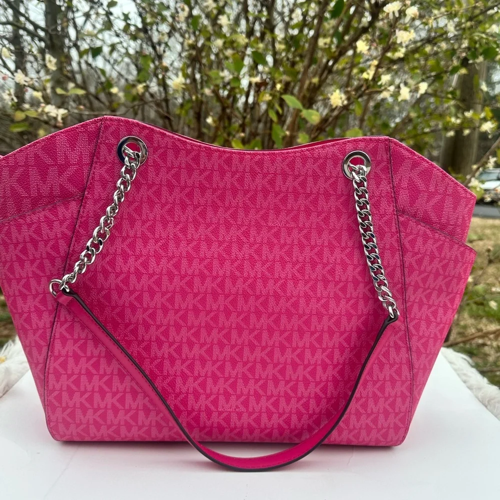 Michael Kors Jet set large chain shoulder tote Dragonfruit mk logo - Picture 8 of 16
